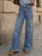 Trendy Queen Women's Wide Leg Jeans, Relaxed Loose Straight Leg with Raw Hem, Comfort Denim Pants