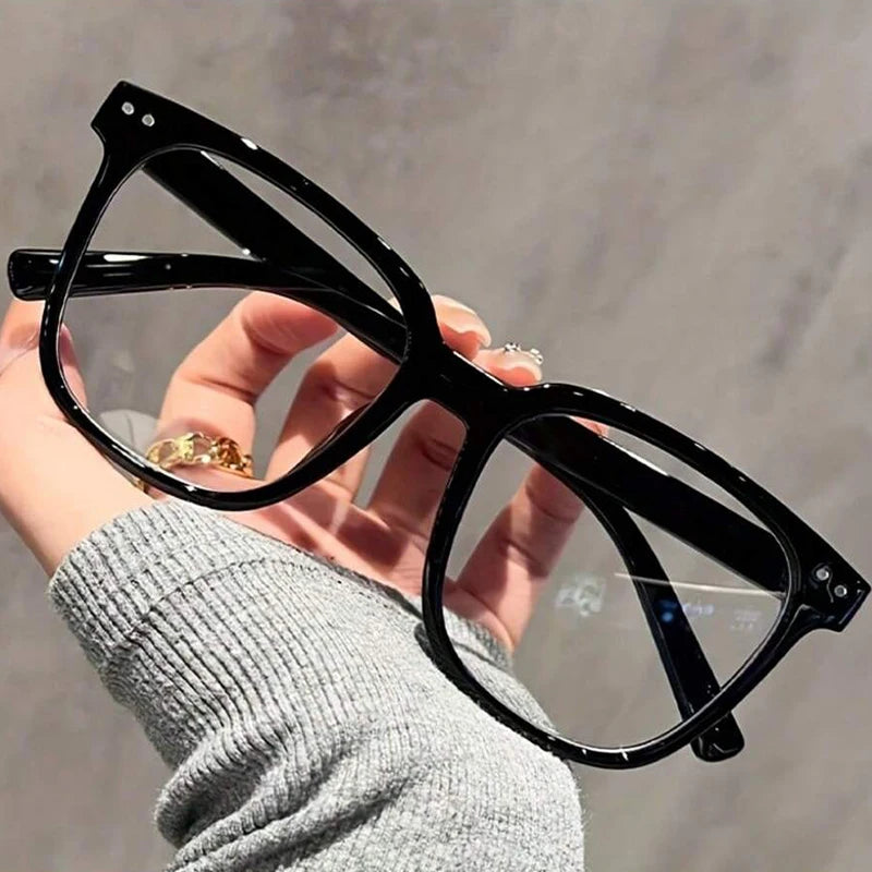 1pc Unisex Glasses - Contemporary Campus Style, Transparent ,Black Frame With Face-Contouring Design For Men & Women