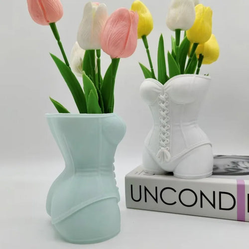 Human-shaped vases, 3D printed plastic decorative sculptures, Christmas decorations, can be used to decorate natural sce